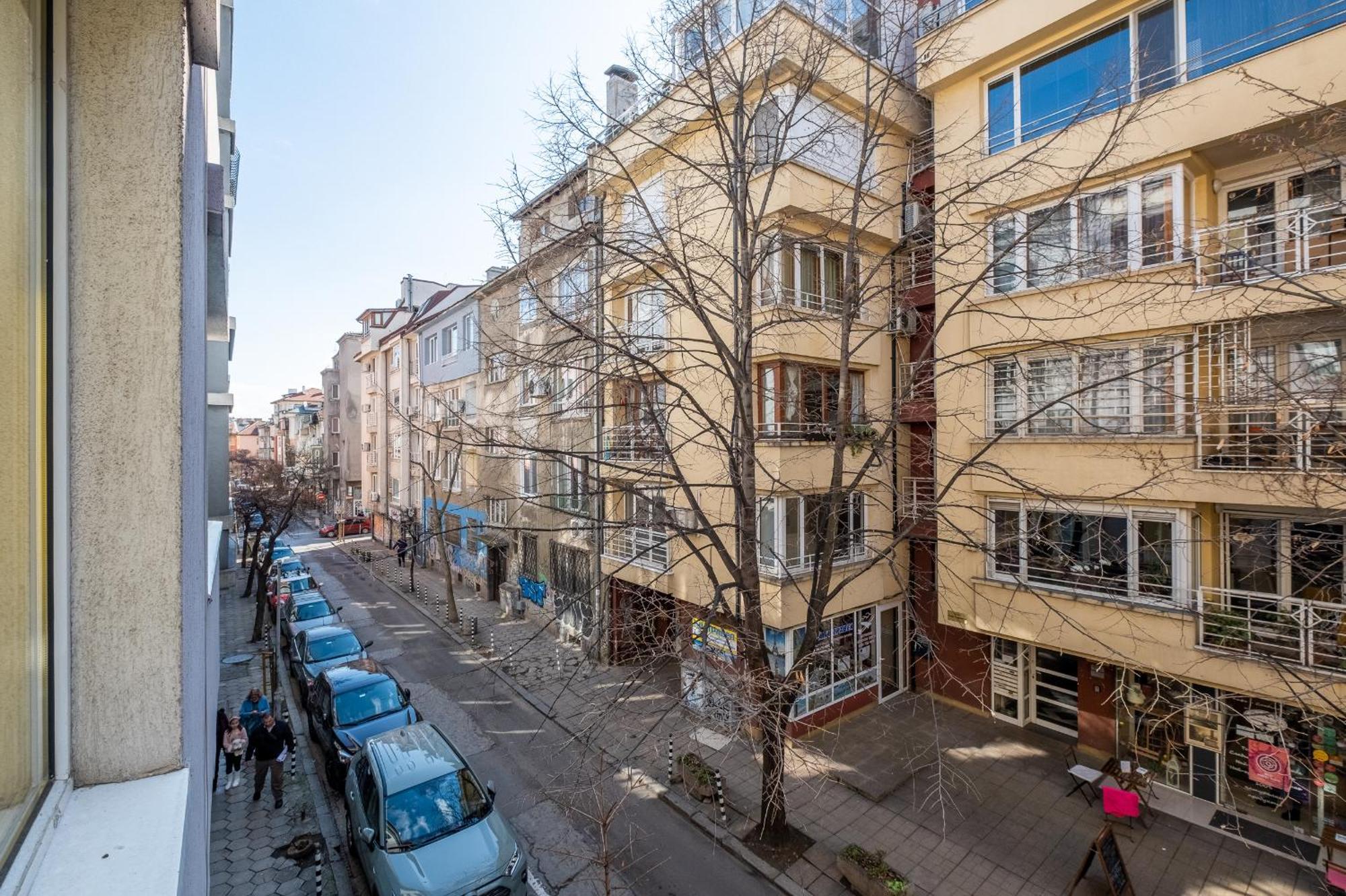 Modern , Spacious 2Br Apartment In Top Center Sofia Exteriör bild